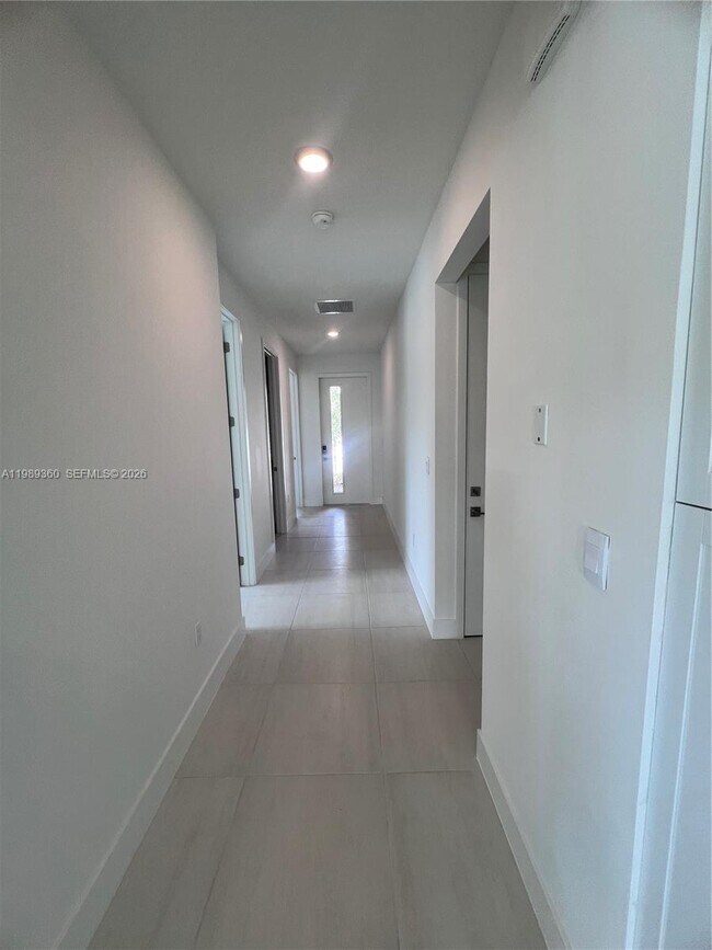 Building Photo - 4784 SW 72nd Terrace