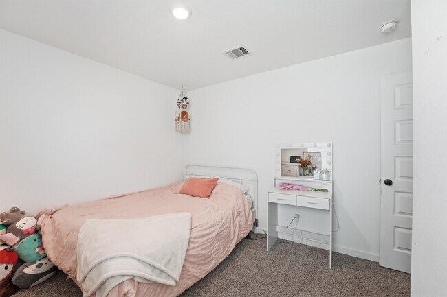 Building Photo - 3815 Haydon Rdg Ln