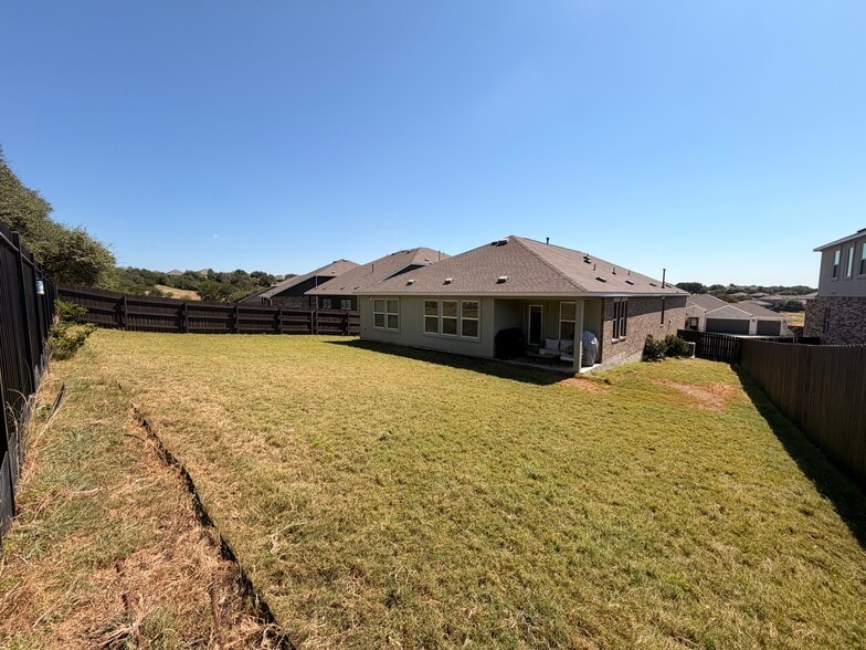 Building Photo - 2109 Four Waters Loop