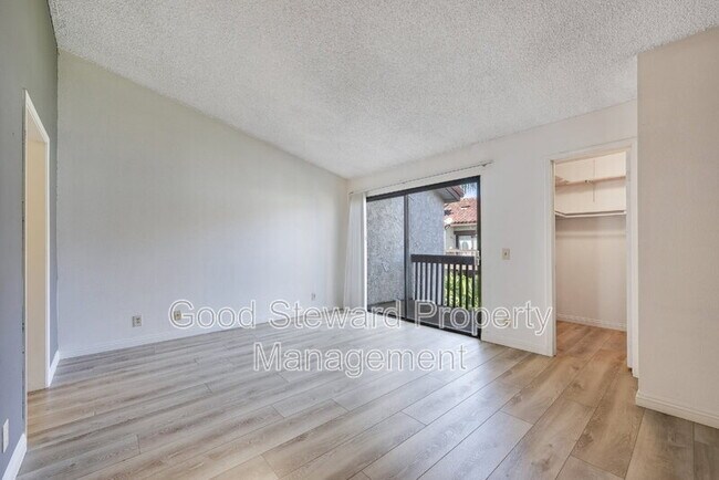 Building Photo - 363 Molokai Dr