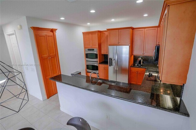 Building Photo - 4537 SW 183rd Ave