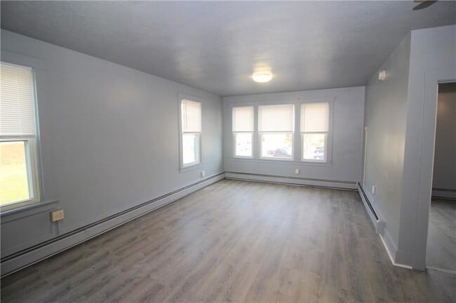 Building Photo - 1107 Mt Royal Blvd