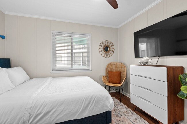 Building Photo - Shore Thing: Seasonal Beachfront Rental (D...