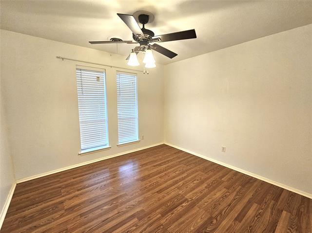 Building Photo - 1304 Oakhill Dr