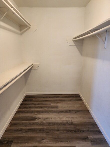 Building Photo - 2750 Holly Hall St