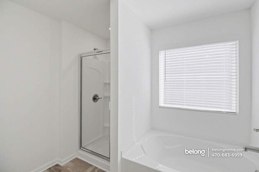 Building Photo - 101 Parkwood Dr