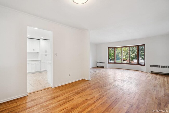 Building Photo - 72 Winthrop Rd