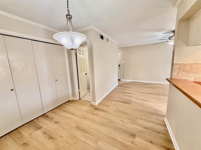 Building Photo - 333 Melrose Dr