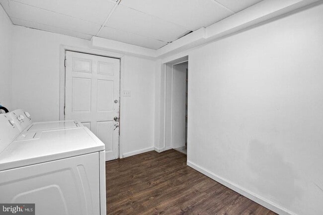 Building Photo - 380 Edmonds Ave