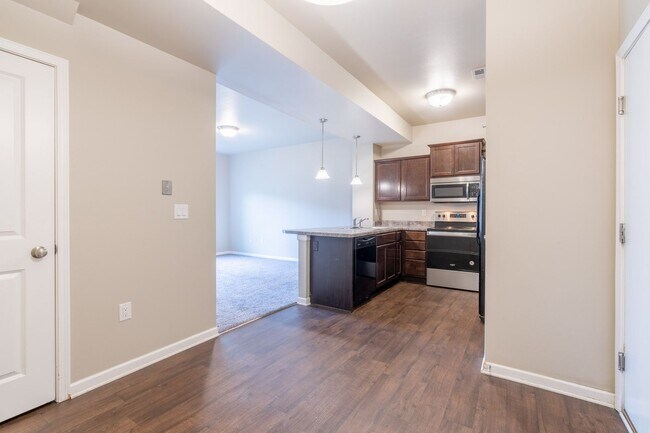 Building Photo - Fantastic Johnston Townhome Rental!