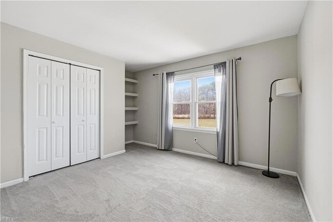 Building Photo - 1329 Thamesford Dr