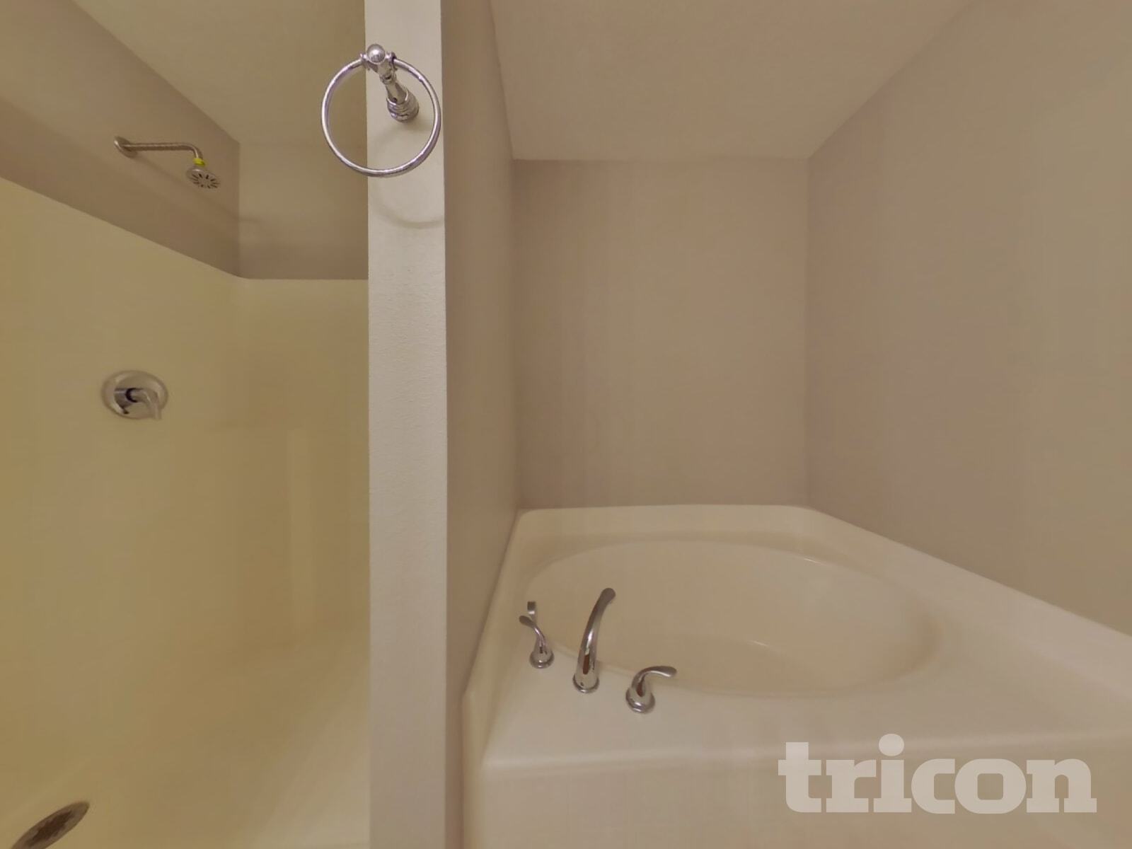 Building Photo - 3423 98th St E