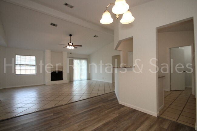 Building Photo - Morgan's Point Resort!