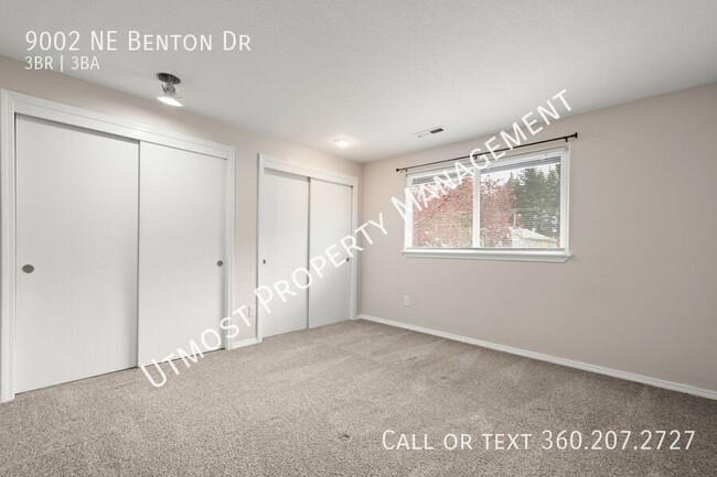 Building Photo - 9002 NE Benton Dr