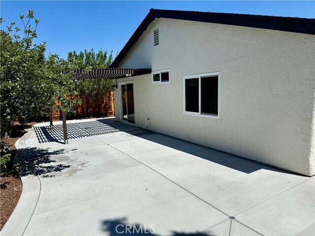 Building Photo - 27502 Los Banos