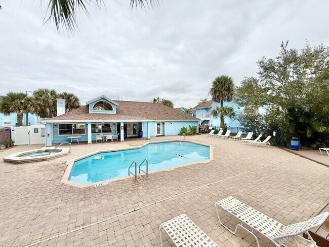 Building Photo - 2723 N Poinciana Blvd