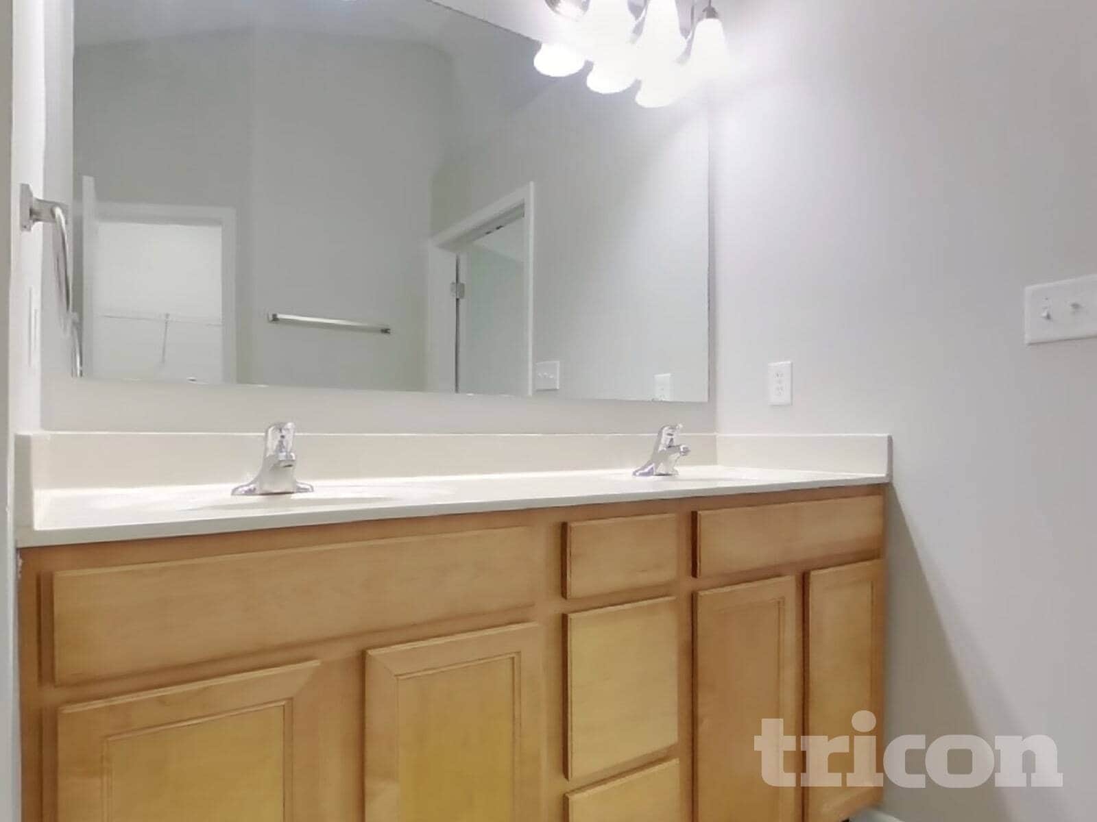 Building Photo - 5513 Lipizzan Ln