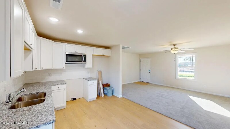 Building Photo - 108 Sandy Springs Dr