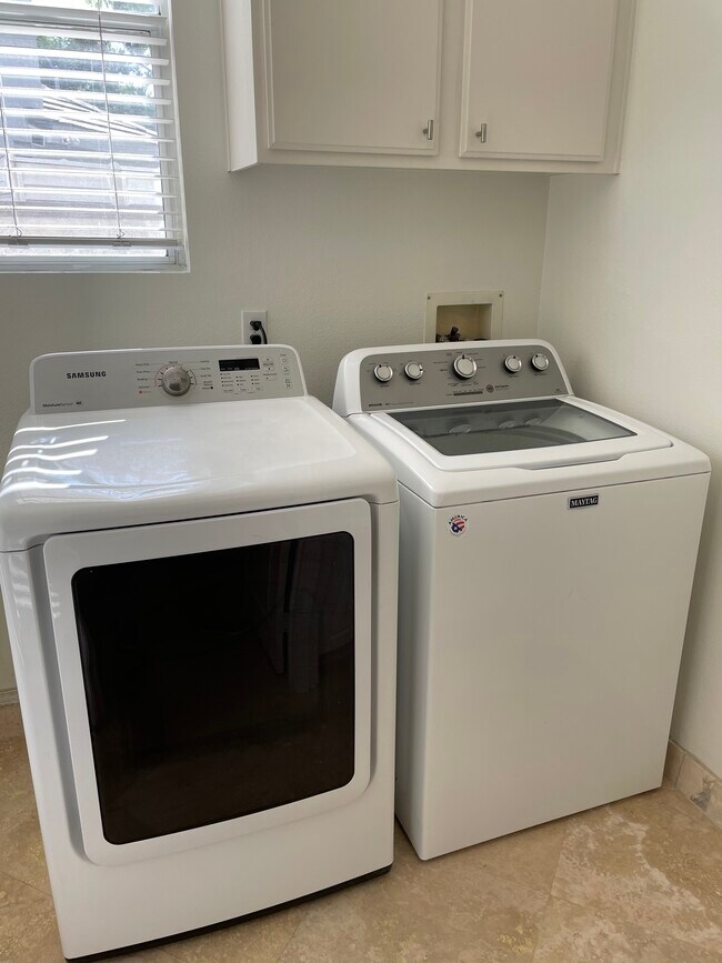 Building Photo - 3116 Promenade