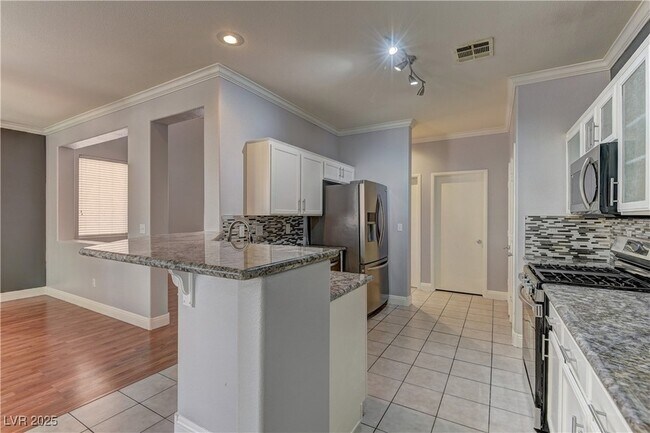 Building Photo - 10654 Solar Hawk Ave