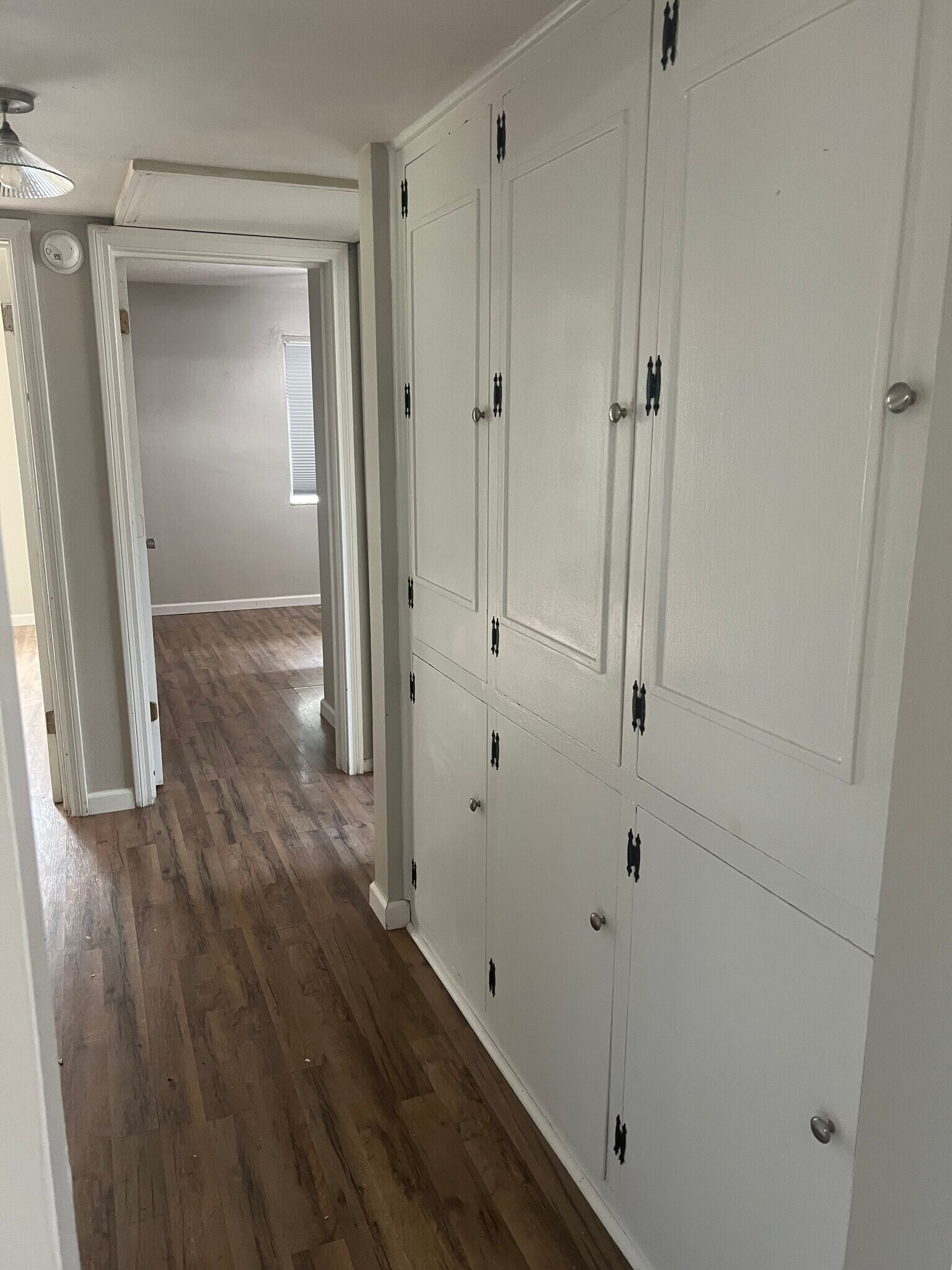 Building Photo - 153 Adkinson Dr