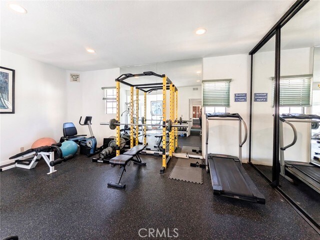 Building Photo - 227 S Madison Ave