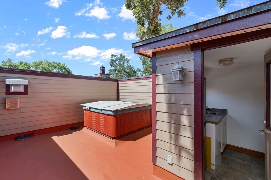 rooftop - 21 James Ave