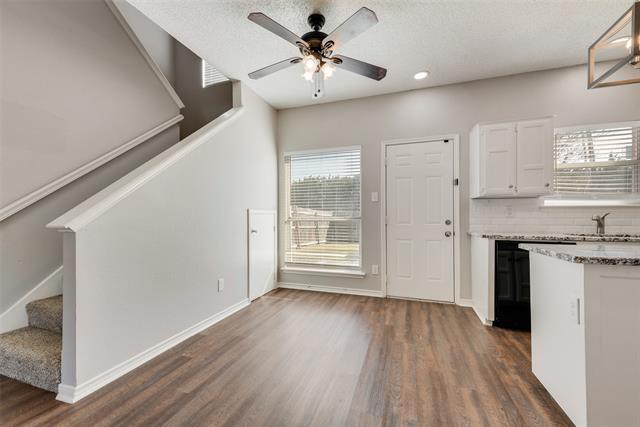 Building Photo - 9406 Chimneywood Dr