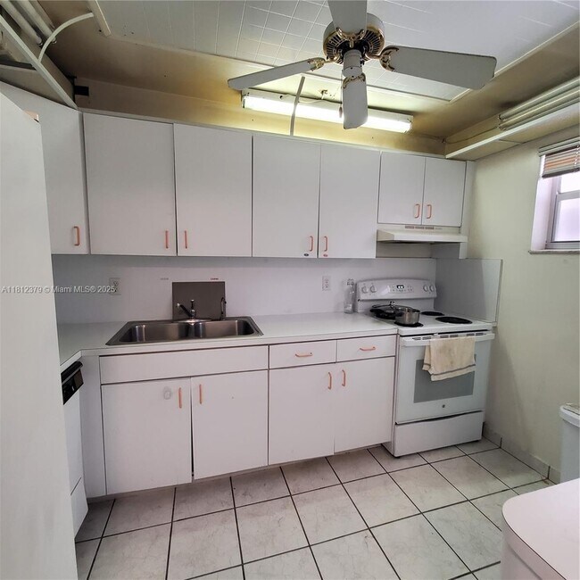 Building Photo - 4101 Indian Creek Dr