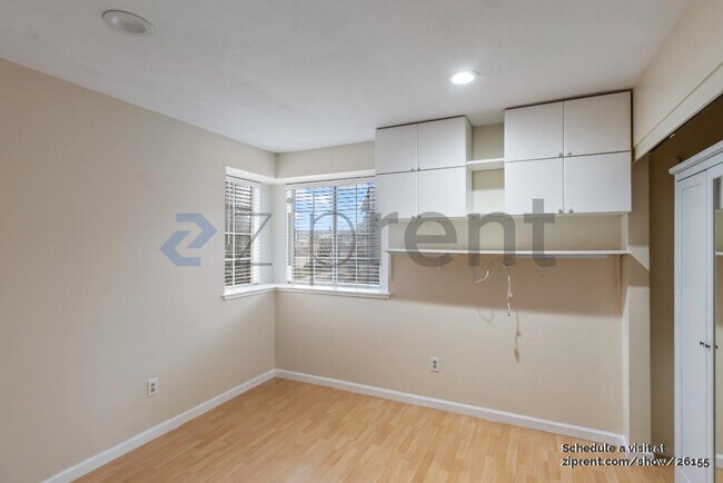 Building Photo - 6125 Linford Terrace