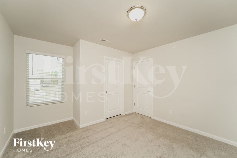 Building Photo - 9417 Village View Ct NW