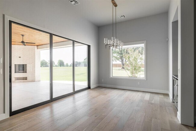 Building Photo - 4716 Moulin Rd