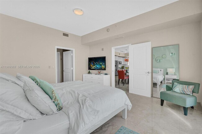 Building Photo - 1945 S Ocean Dr