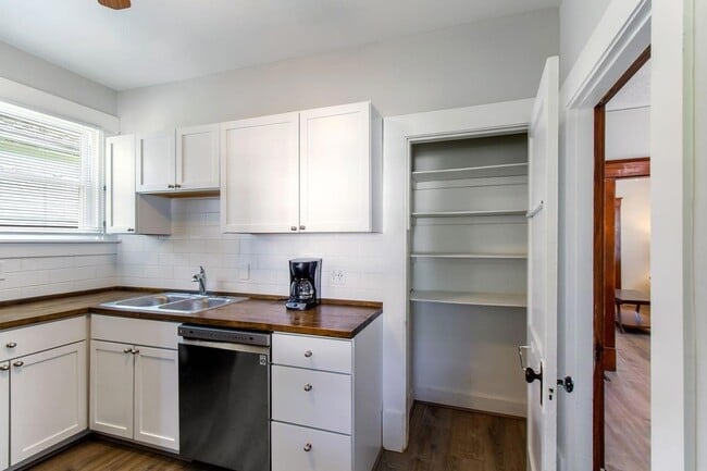 Building Photo - 7255 Osceola Dr