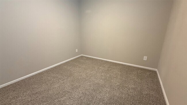 Building Photo - 3025 Pecan Farm Ln