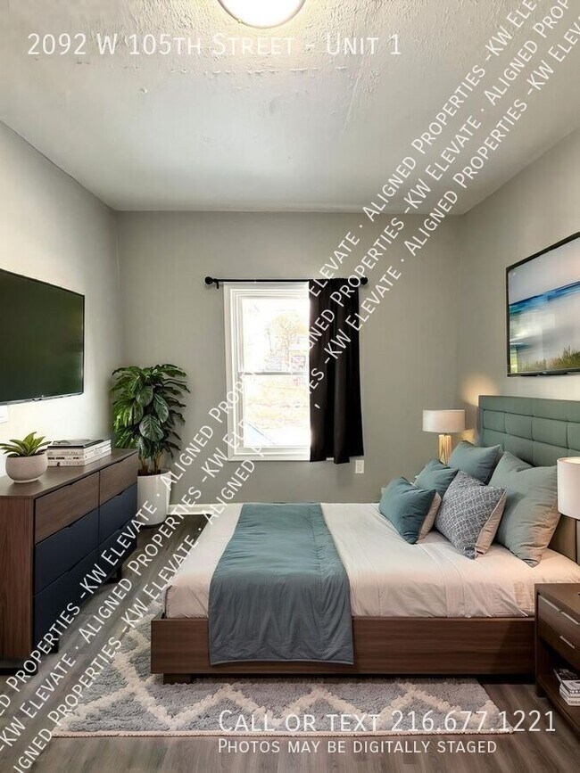 Building Photo - 2092 W 105th St