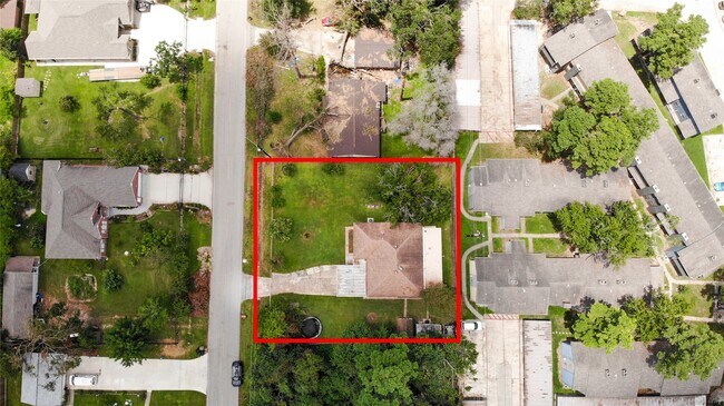 Building Photo - 17706 Wild Oak Dr