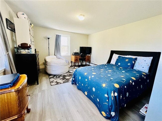 Building Photo - 109 Rogers Ave