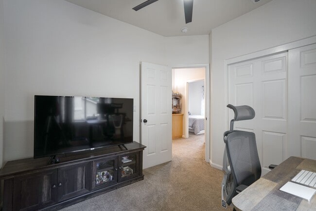 Building Photo - 5884 Cedarwood Cmn