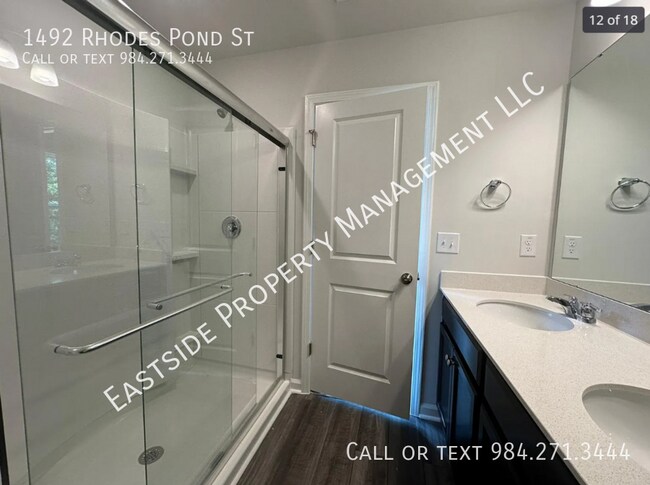 Building Photo - 1492 Rhodes Pond St