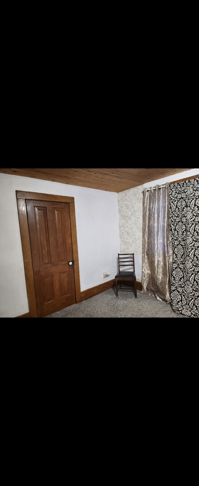 Building Photo - 616 2nd Ave NE