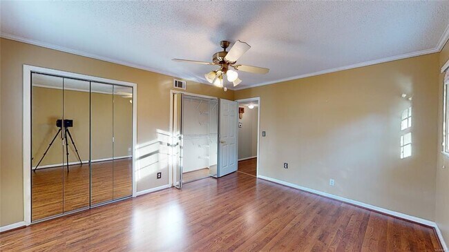 Building Photo - 126 Cedar Dr