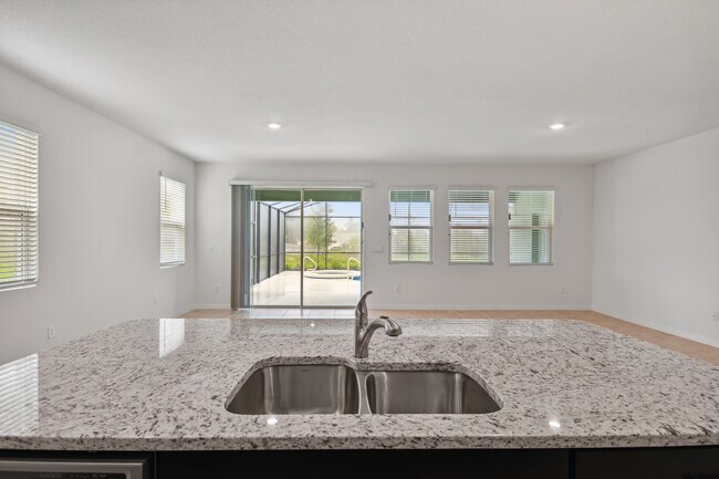Building Photo - 7853 Oak Reflection Lp