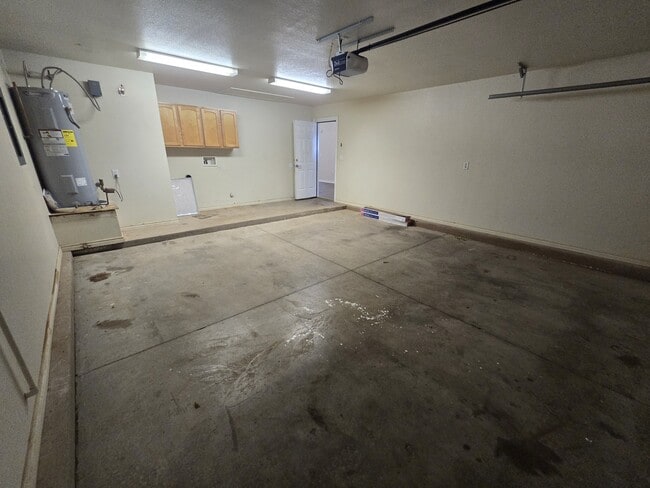 Building Photo - 216 Sombrero Rd