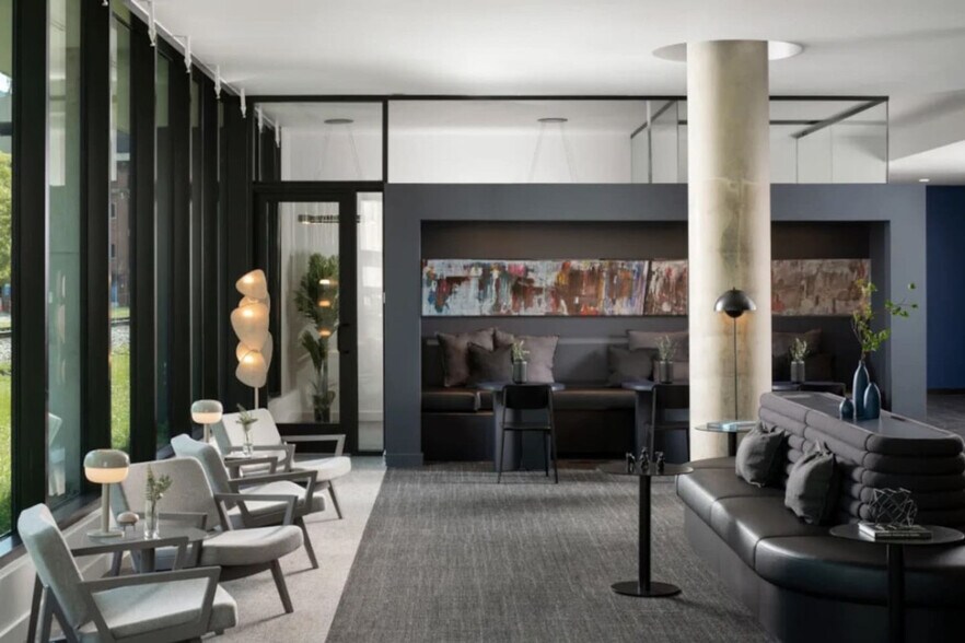 Building Photo - 1704 N 17th St