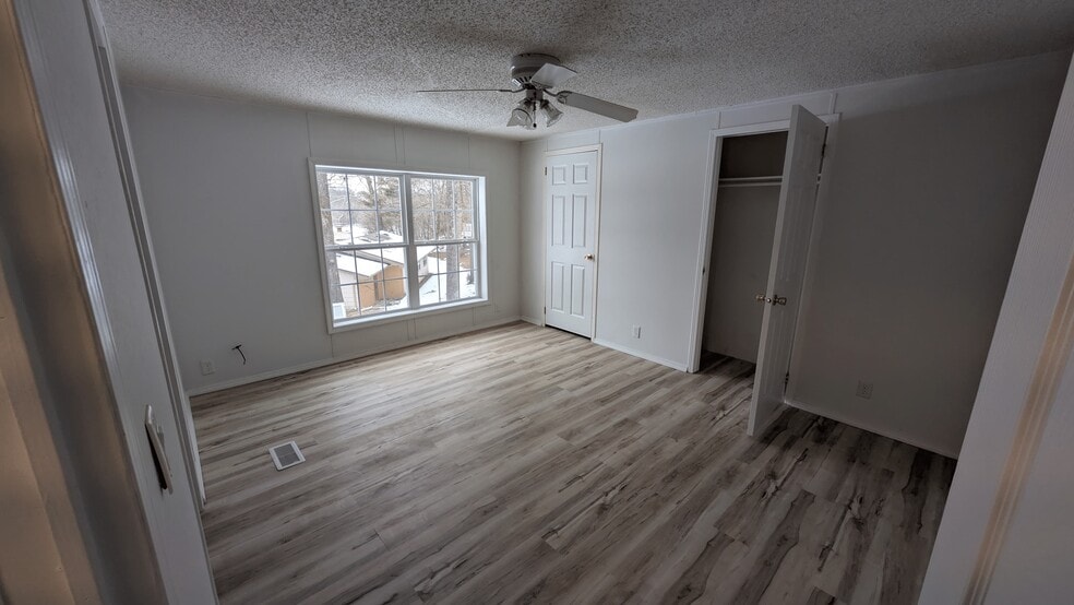 Master Bedroom with two closets. - 5237 Highway NN