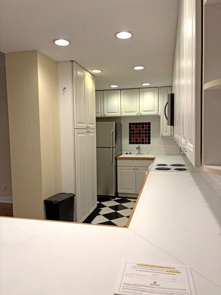 Building Photo - 3060 Pharr Ct N Northwest