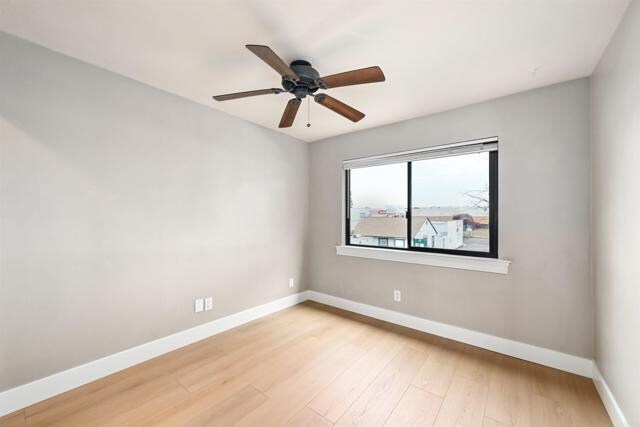 Building Photo - 3215 Midway Dr