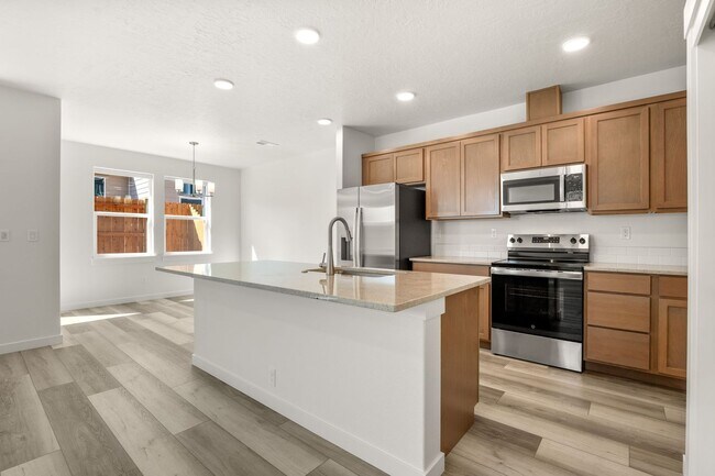 Building Photo - 21505 Oconnor Way