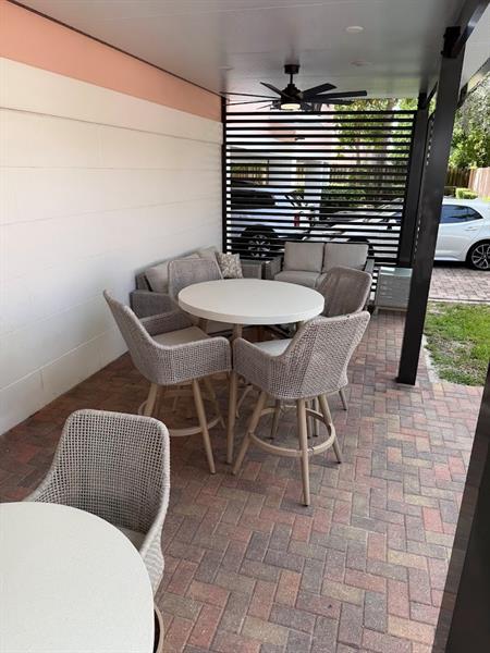 Building Photo - 4241 N Ocean Blvd